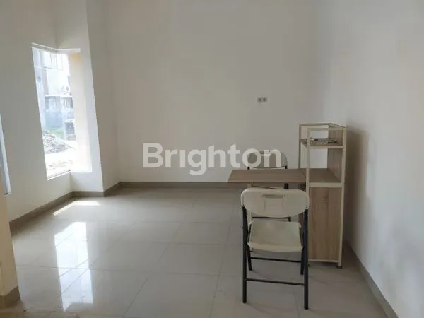 image DIJUAL/DISEWAKAN TOWN HOUSE (5)