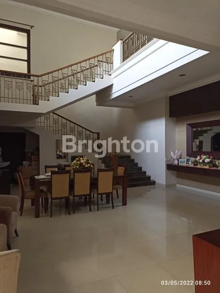 image RUMAH  LANTAI LOKASI BAGUS CLUSTER KUMPULAN RUMAH MEWAH (1)