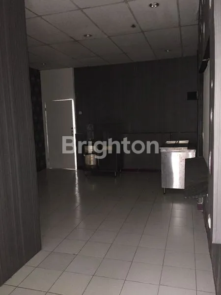 image RUKO STRATEGIS 2 LT DI JL KELAPA GADING SELATAN DEKAT PASAR SINPASA GADING SERPONG TANGERANG (5)