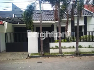 image RUMAH DHARMAHUSADA INDAH UTARA (1)