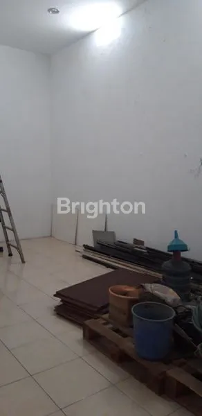 image RUMAH BAGUS SIAP HUNI DAERAH SEMARANG INDAH, HANYA SELANGKAH DARI SEKOLAH TERKENAL (6)