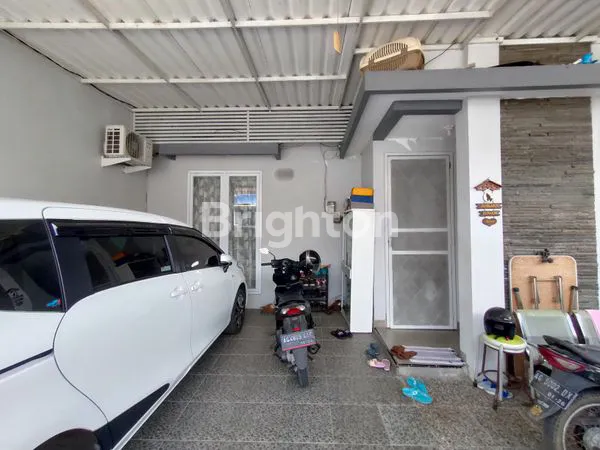 image RUMAH 2 LANTAI SIAP HUNI BANGUNAN BAGUS DAN TERAWAT BERLOKASI DI SEMAMPIR, KEC. KOTA, KOTA KEDIRI (5)