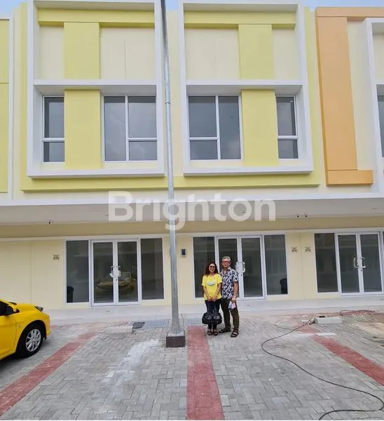 image RUKO ARCADIA GRANDE GANDENG 3 DI GADING SERPONG TANGERANG (1)