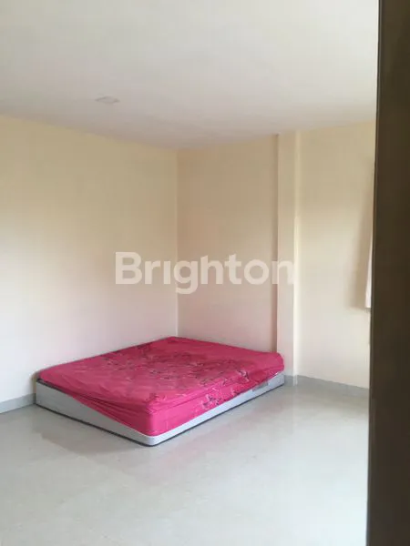 image DEKAT SHOPPING MALL DEKAT INTERNATIONAL FERRY TERMINAL (4)