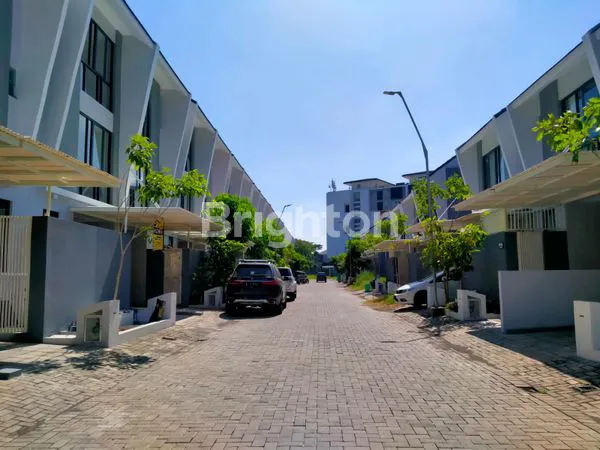 image DI SEWAKAN RUMAH ROYAL RESIDENCE CLUSTER SERENADE 3 LANTAI (2)