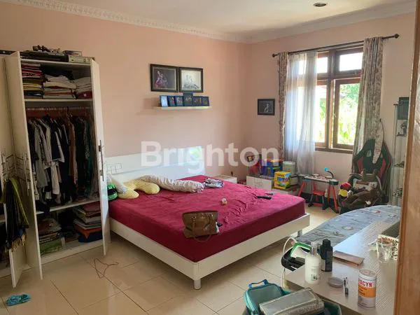 image RUMAH MEWAH SURABAYA TIMUR PANTAI MENTARI KENJERAN MERR DEKAT PAKUWON (3)