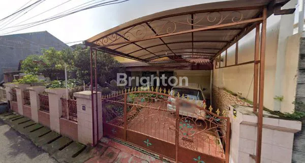 image RUMAH BAGUS STRATEGIS SIAP HUNI, HANYA 150 M DARI INDRAPRASTA (1)