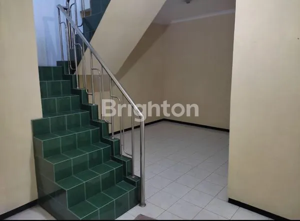 image RUMAH TENGAH KOTA DEKAT TOL (2)