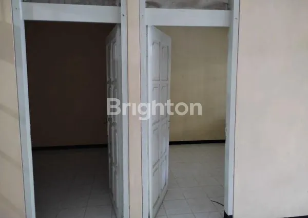 image RUMAH TENGAH KOTA DEKAT TOL (3)