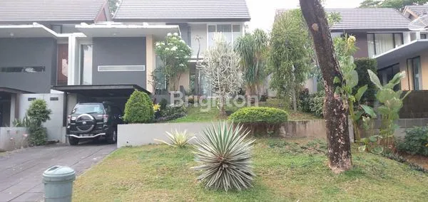 image RUMAH VILLA YANG INDAH, DAERAH PENGUNUNGAN YANG SEJUK (1)