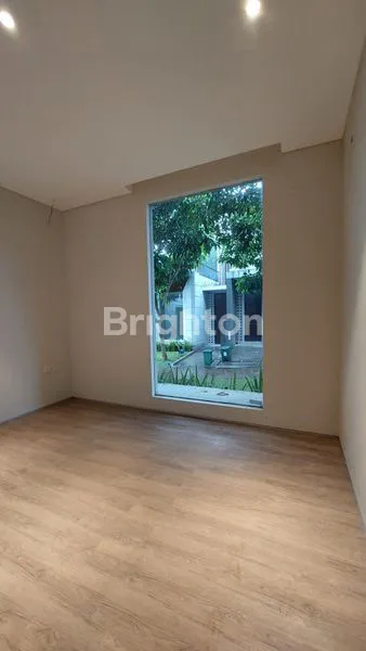 image DIJUAL VILLA KINGS PARK BATU, BARU GRESS (7)