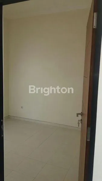 image DIJUAL RUMAH CANTIK MINIMALIS MODERN DI PERUM ATRANI (5)