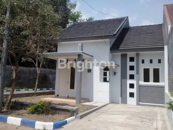 image RUMAH MINIMALIS PERUMAHAN GRAHA PELITA HOOK LOKASI STRATEGIS AKSES JALAN MUDAH (2)