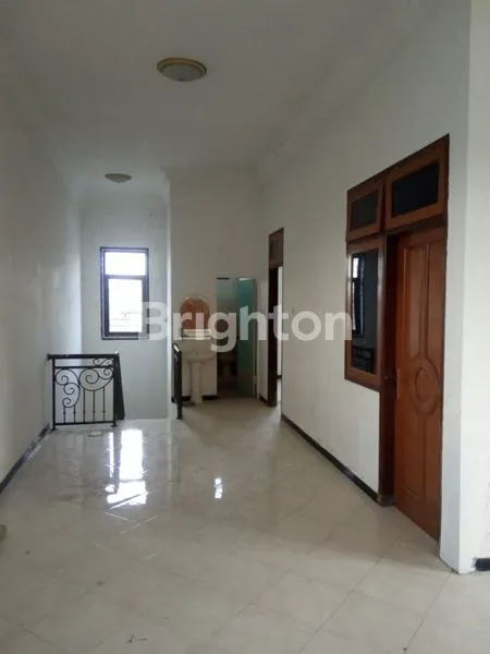 image RUMAH BAGUS SIAP HUNI TENGAH KOTA, 400 METER DARI JL RAYA CITARUM (4)