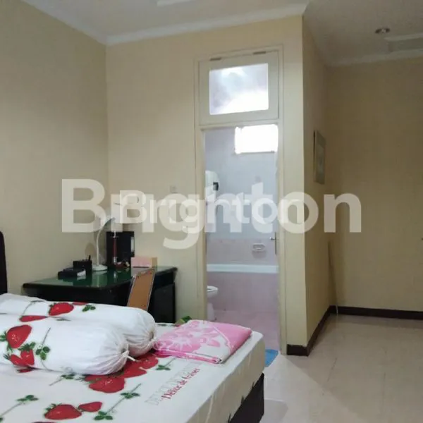 image DHARMAHUSADA MINIMALIS 2 LANTAI SELANGKAH GALAXY MALL DAN RS UNAIR (2)