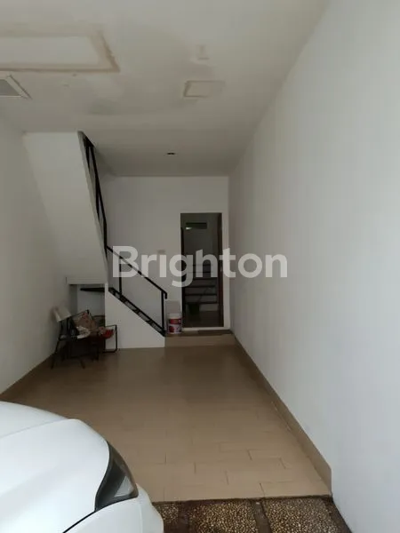 image 2 LANTAI KAWASAN PRIVATE (2)