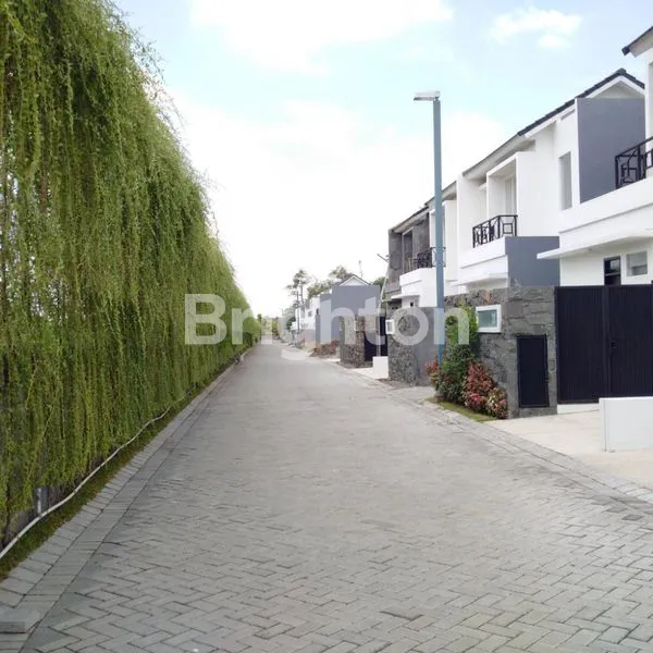 image RUMAH 1M-AN DI SURABAYA ? YA MENDING INI DARIPADA BARATNYA SURABAYA ALIAS GRESIK - JUAL RUMAH DE CASA (2)