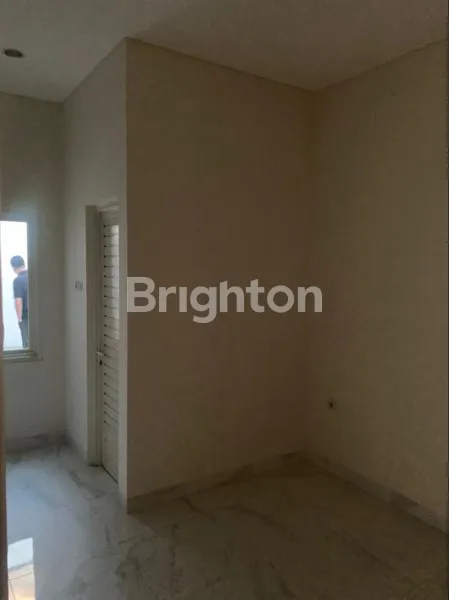 image RUMAH BARU GRESS MINIMALIS SIAP HUNI SIMPANG DARMO PERMAI UTARA  (2)