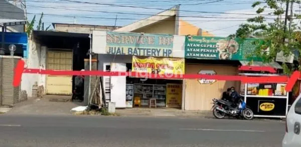 image RUMAH LUAS SIAP HUNI STRATEGIS COCOK UNTUK USAHA (1)