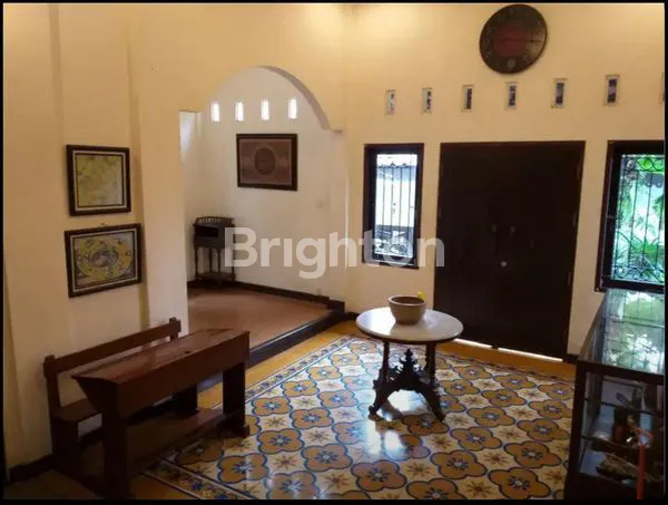 image RUMAH 3 BANGUNAN TERPISAH BERKONSEP COTTAGE (3)