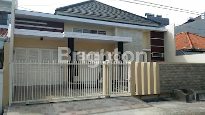 image RUMAH MANYAR, LINGKUNGAN ASRI (1)