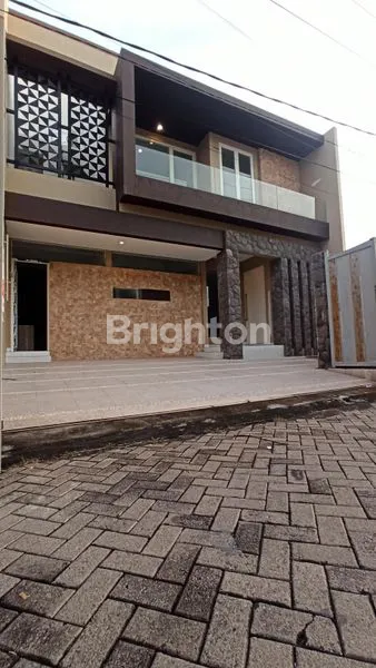 image RUMAH BARU DAN GRESS 2 LT DI MANYAR TIRTOASRI SURABAYA (1)