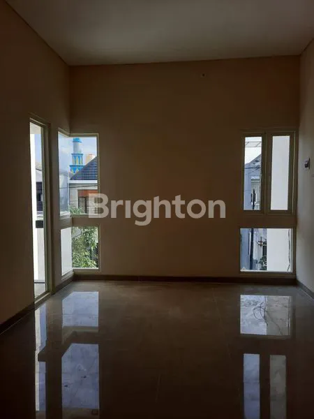 image GADING INDAH REGENCY,  MODERN MINIMALIS, SIAP HUNI, SURABAYA (3)