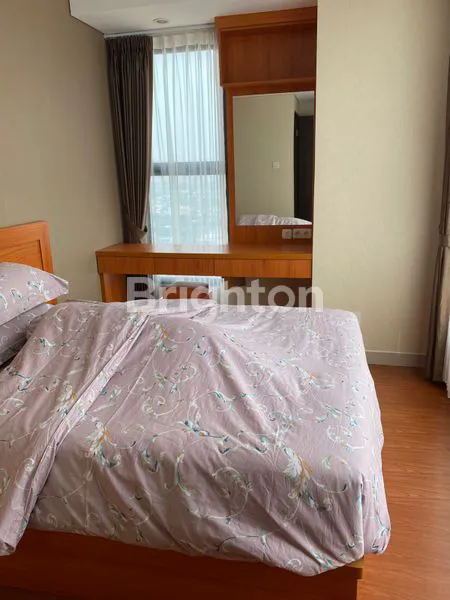 APARTEMEN DENGAN 2 BR, FULL FURNISH, DI TRANSPARK BINTARO