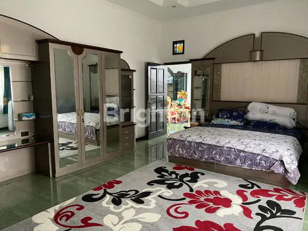 image RUMAH MEWAH DEKAT SUPERMARKET LAI-LAI DI TIDAR (6)