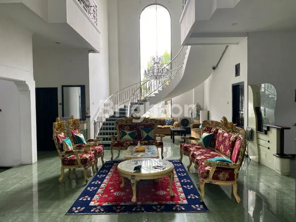 image RUMAH MEWAH DEKAT SUPERMARKET LAI-LAI DI TIDAR (10)