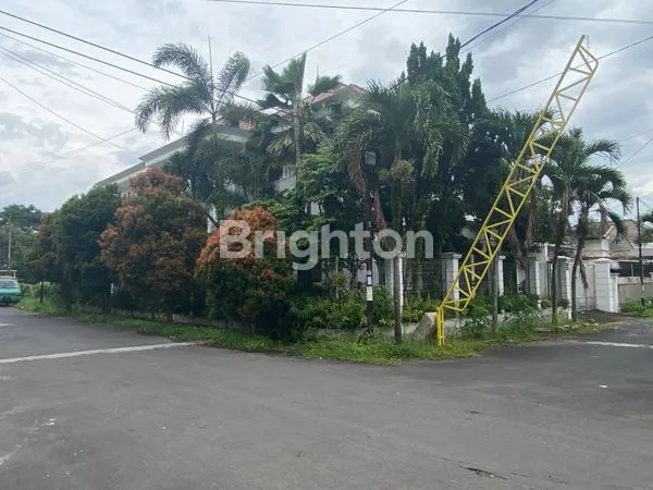 image RUMAH MEWAH DEKAT SUPERMARKET LAI-LAI DI TIDAR (12)
