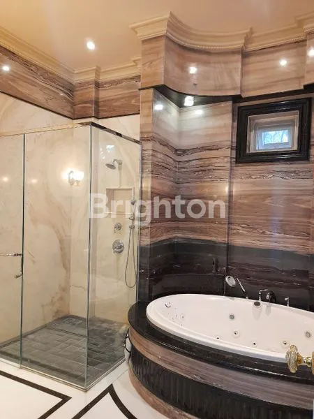 image RUMAH PAKUWON INDAH CLASSIC SANGAT MEWAH DEKAT MALL, PUSAT BISNIS DAN KOMERSIAL (9)