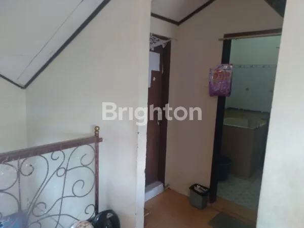 image RUMAH STRATEGIS DUA LANTAI DI PERUMAHAN BALIKPAPAN BARU (2)