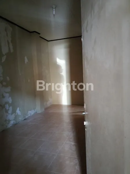 image RUMAH STRATEGIS DUA LANTAI DI PERUMAHAN BALIKPAPAN BARU (5)