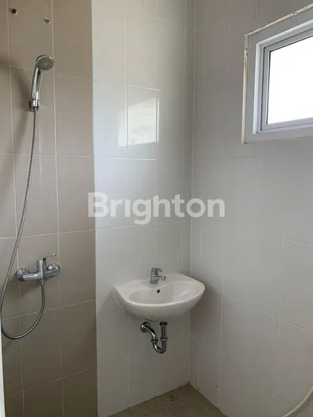 image RUMAH DI DAERAH GADING SERPONG SAMARA VILLAGE MASIH SEGEL DAN SIAP HUNI (7)