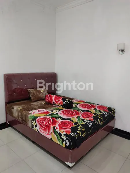 image RUMAH MEWAH DI PADEPOKAN GANESHA GAYAMSARI SEMARANG (4)