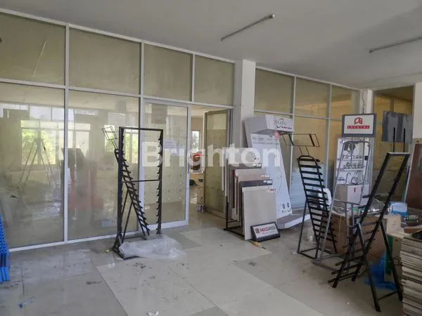 image TEMPAT USAHA STRATEGIS DI KALIRUNGKUT (4)