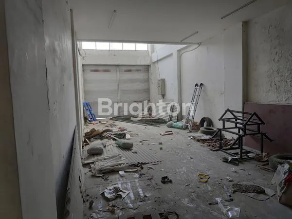 image TEMPAT USAHA STRATEGIS DI KALIRUNGKUT (3)