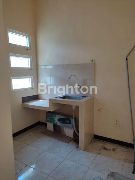 image RUMAH BAGIS DI KOTA KEDIRI (4)