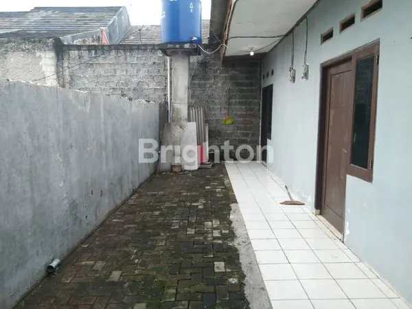 image RUMAH KONTRAKAN 5 PINTU DI DEPOK (7)
