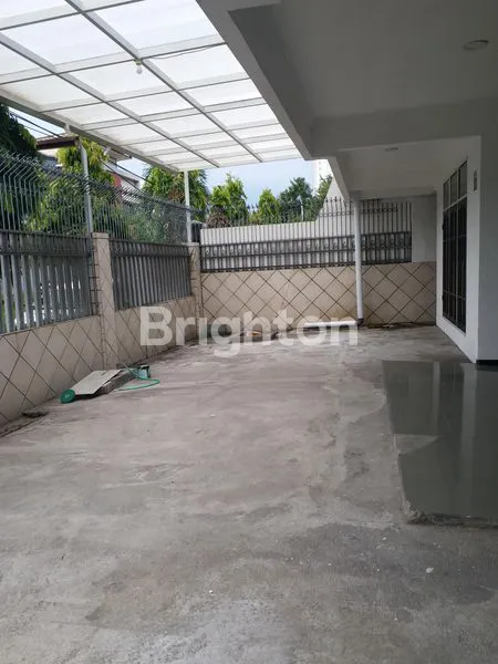 image RUMAH DUKUH KUPANG SURABAYA BARAT. SIAP HUNI KONDISI BAGUS. DEKAT MAYJEND SUNGKONO DAN AKSES KE TOL. SIAP HUNI. SUDAH SHM. TURUN HARGA DRASTIS. MURAH POL. (6)