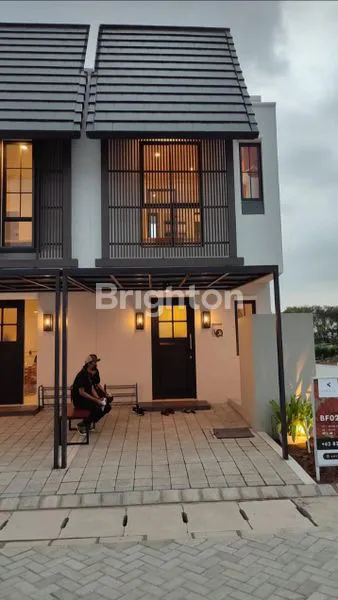 Gambar Property RUMAH 2 LANTAI DI SURABAYA TIMUR