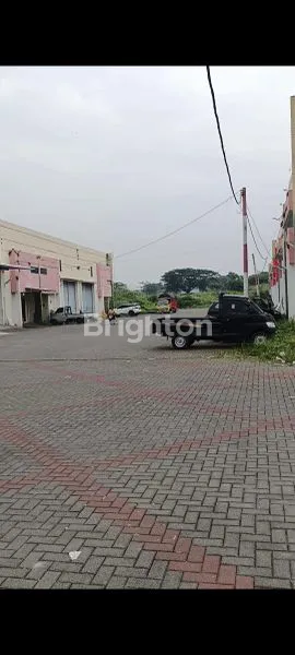 GUDANG PINGGIR JALAN UTAMA CIPADUNG - AKSES SOEKARNO HATTA