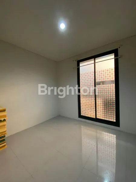 image NEW GRESS HOUSE 2LT SPRINGVILLE (5)