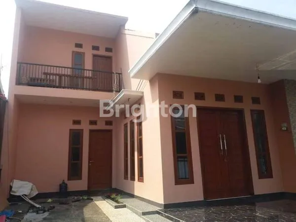 image RUMAH CANTIK 2 LANTAI SIAP HUNI (2)