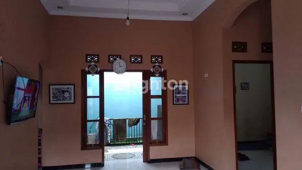 image RUMAH CANTIK 2 LANTAI SIAP HUNI (6)