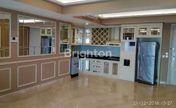 image APARTMENT THE PEAK LUXURY & STRATEGIS DEKAT MALL TUNJUNGAN PLAZA (2)