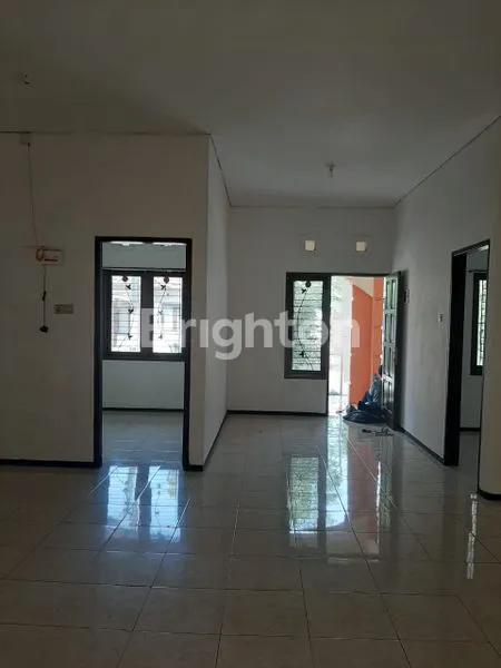 image RUMAH SIAP HUNI PERUM FLORENCIA REGENCY SIDOARJO (7)