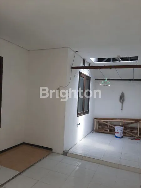 image RUMAH SIAP HUNI PERUM FLORENCIA REGENCY SIDOARJO (4)