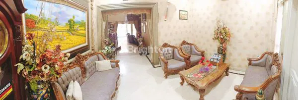 image RUMAH MEWAH 2¼ LANTAI, FULL FURNISHED PLUS KOLAM RENANG (2)